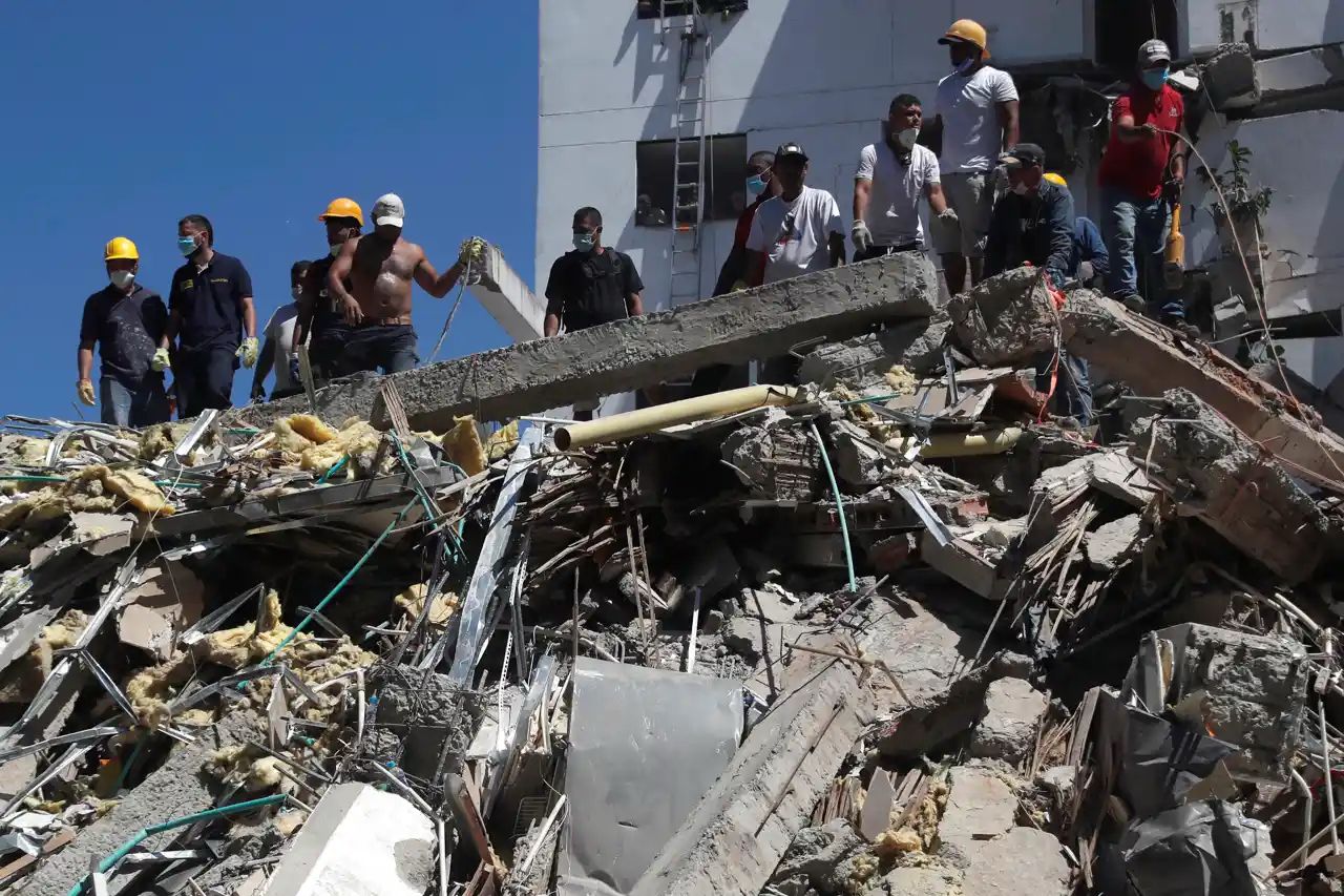 Terremoto en Colombia deja 111 muertos; gobierno declara emergencia nacional