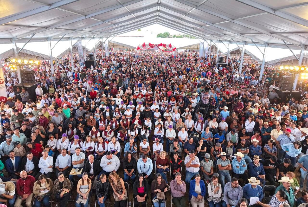 Asistentes al Foro Bienestar para Todas y Todos realizado en Fresnillo