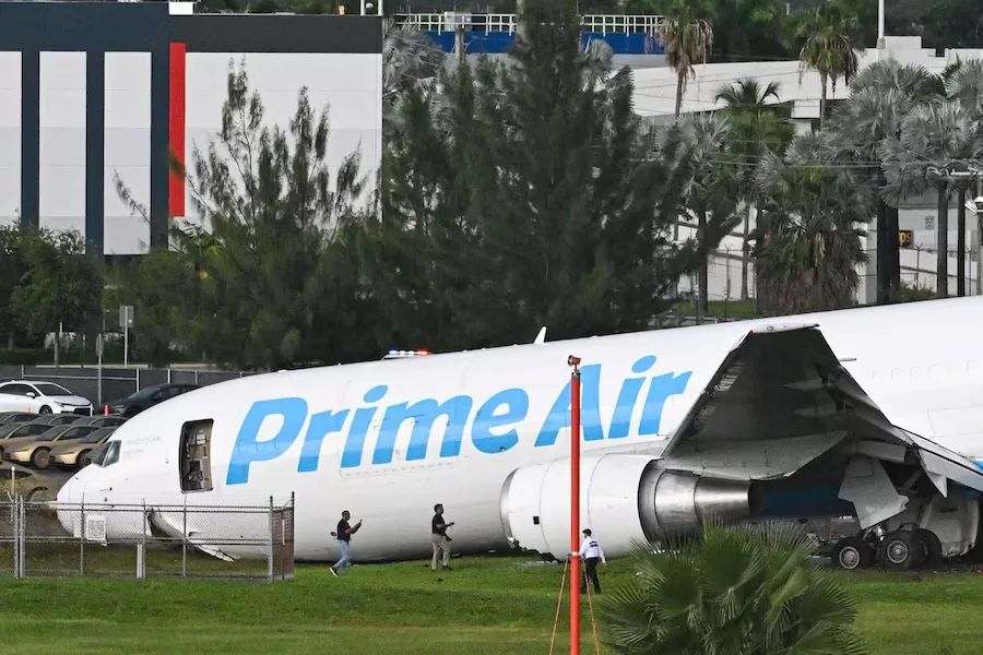 Accidente de avión de carga de Amazon en Miami deja al menos cinco muertos